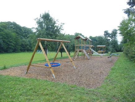 Neuer Spielplatz für Wildentierbach