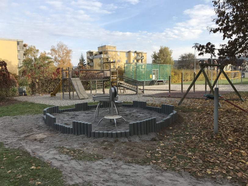 Sandeinfassung für Wasserspielanlage